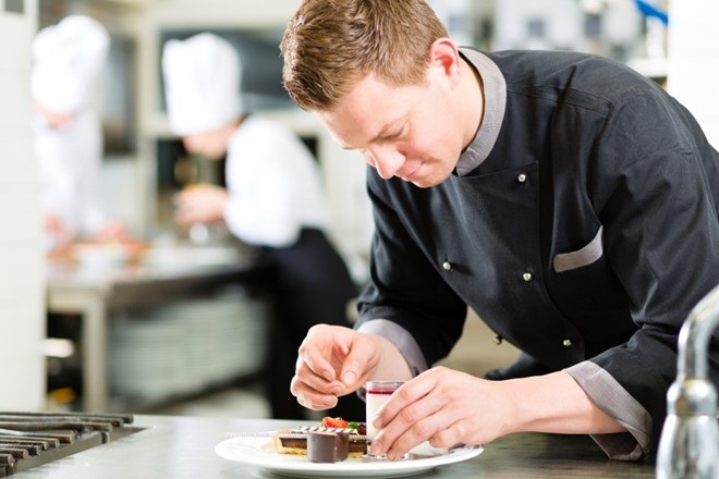 Các vị trí ngành quản trị chế biến món ăn có thể đảm nhận trong gian bếp của khách sạn 5 sao