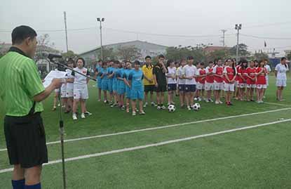 Lễ Khai mạc giải bóng đá nữ sinh viên trường Cao đẳng Công nghệ và Thương mại Hà Nội