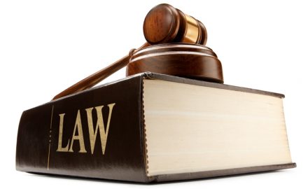 Học ngành Luật ra trường làm công việc gì ?