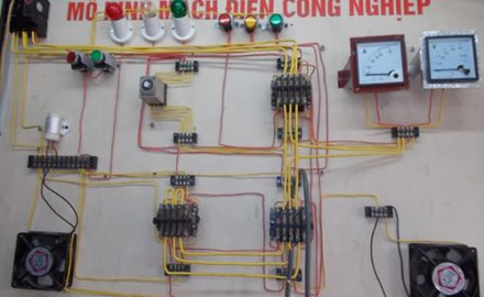 Vì sao nên lựa chọn học ngành điện ? triển vọng ngành điện ?
