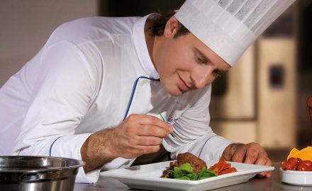 Sinh viên ngành quản trị chế biến món ăn ra trường làm gì ?