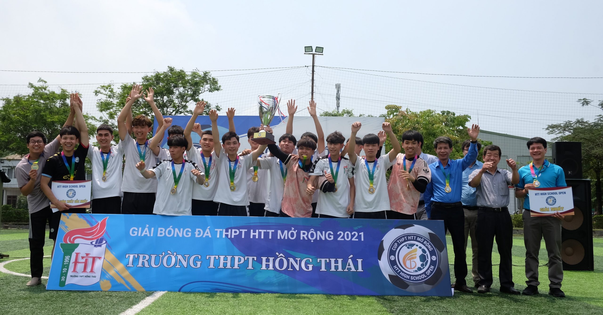 Chung kết và bế mạc giải bóng đá THPT HTT mở rộng 2021